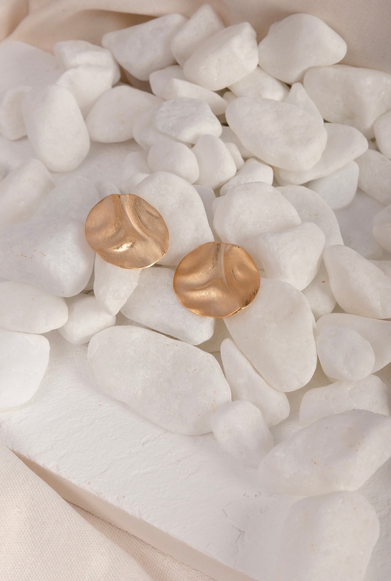 Round Hammered Earring
