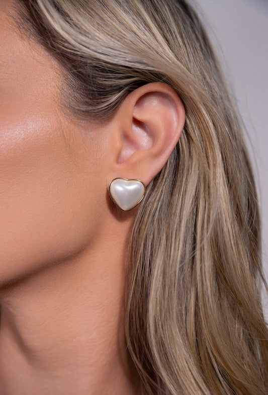 Pearl Shell Heart Earring