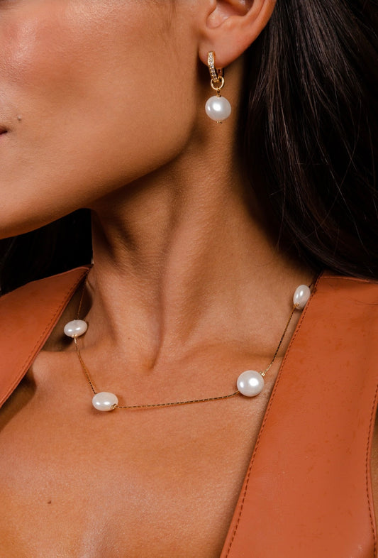 Flat Shell Pearl Necklace