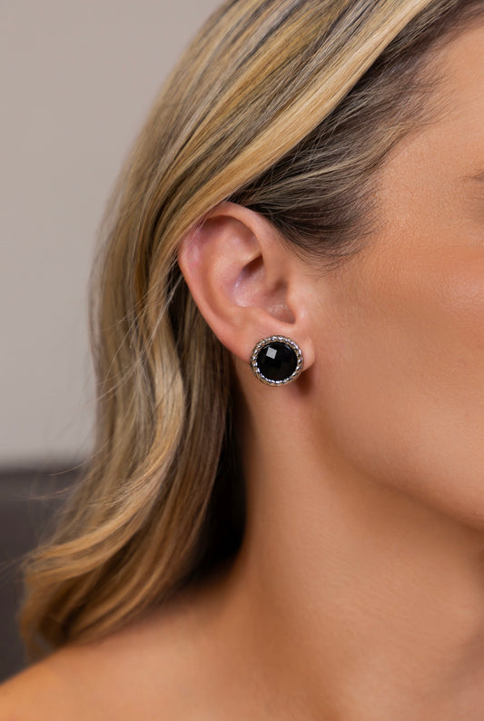 Black resin earring with white gold plated edge