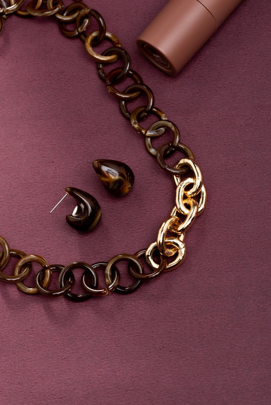 Round Link Set in Brown Resin