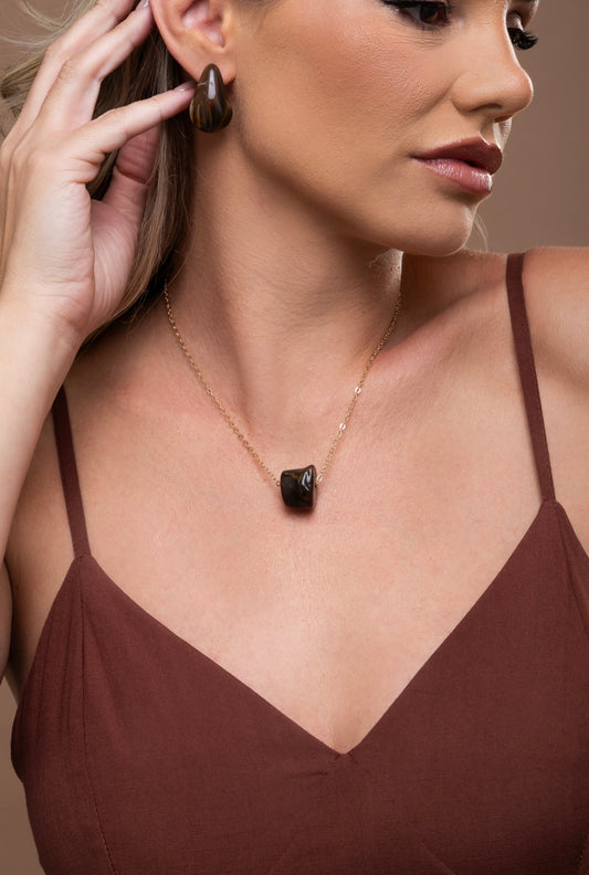 Brown resin necklace and earring set