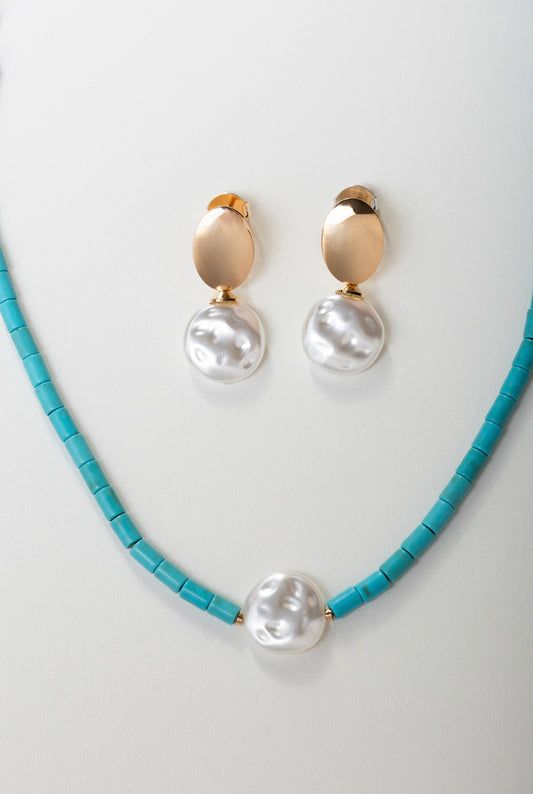 Turquoise howlite stone and synthetic baroque pearl set