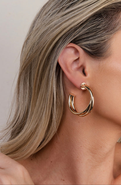 Hoop earring and bracelet set