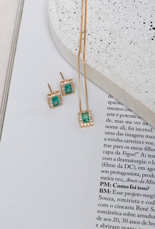 Delicate square set