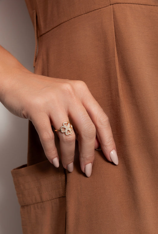 Clover Ring